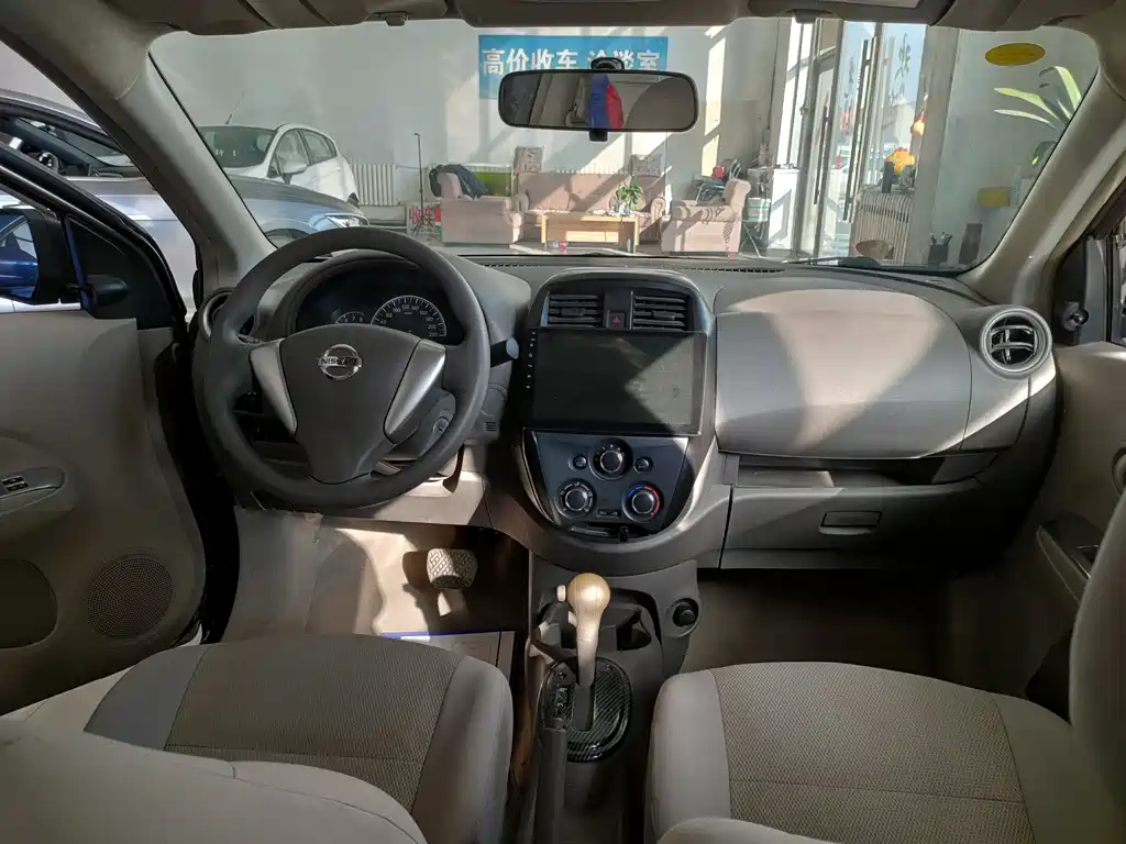 Nissan Sunny 2019 — фото 8