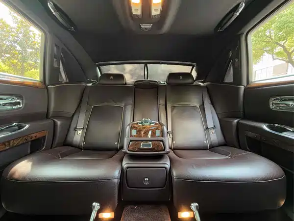 Rolls-Royce Ghost 2015