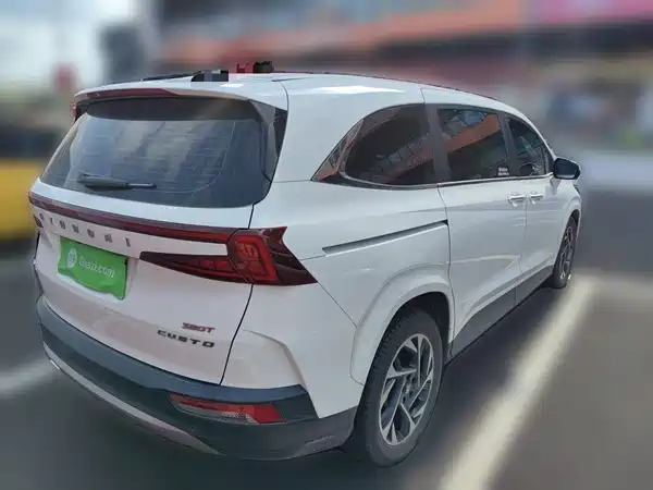 Hyundai Custin 2022