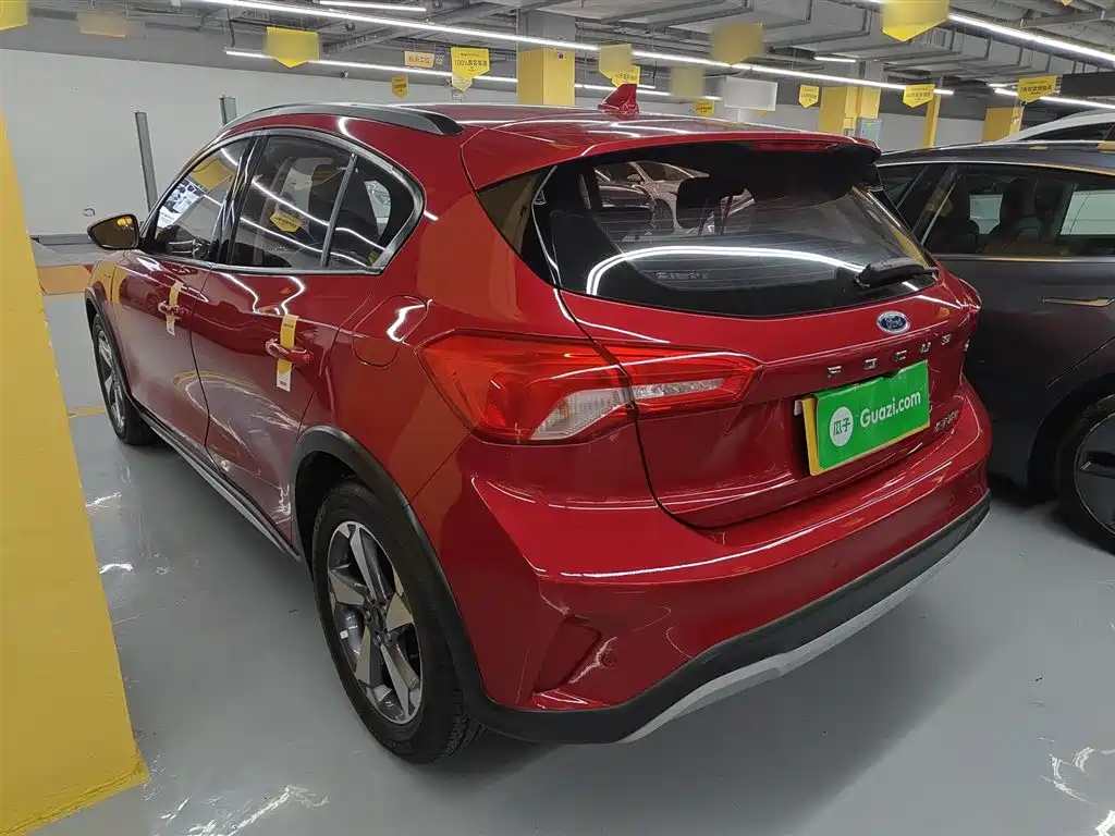 Ford Focus Active 2020 — фото 23