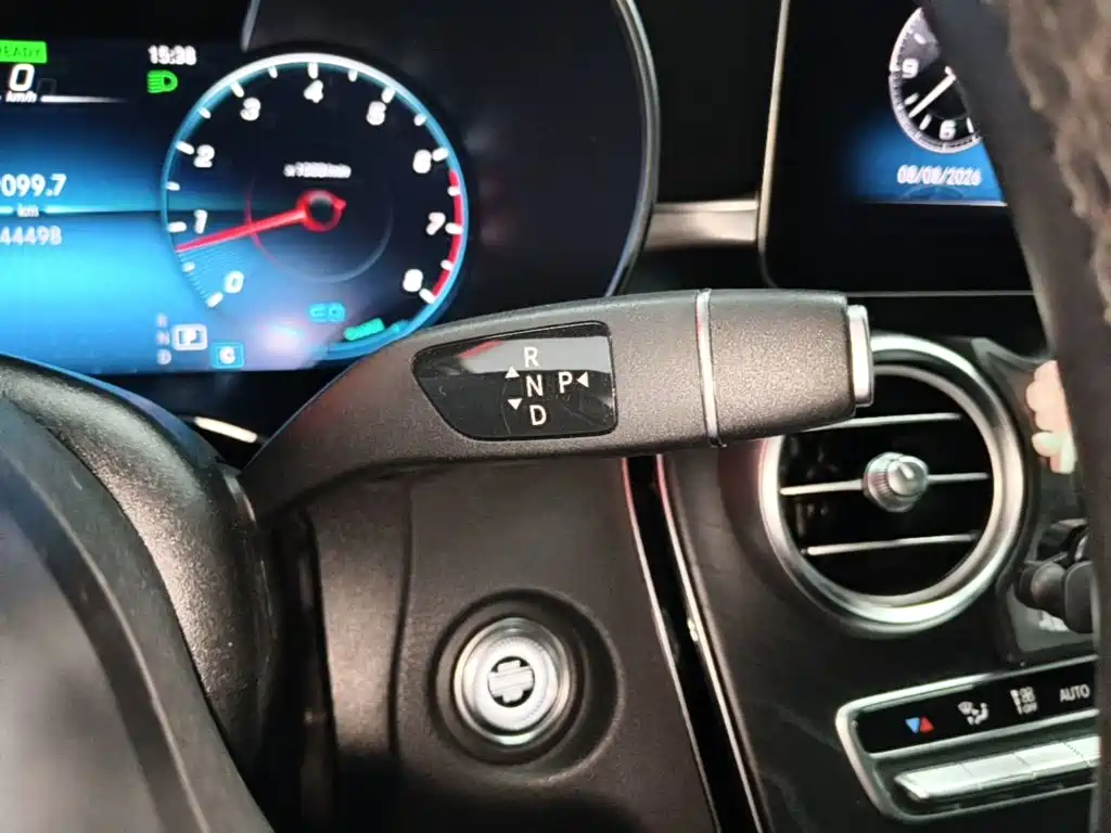 Mercedes-Benz C-Class 2020 — фото 14