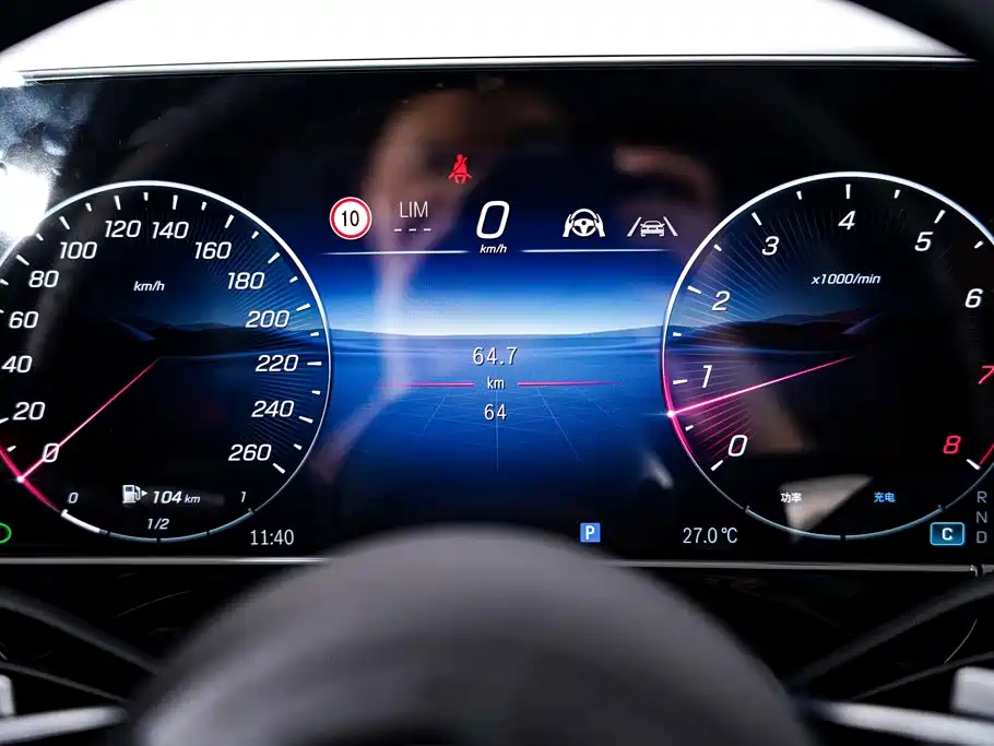 Mercedes-Benz E-Class 2026 — фото 15