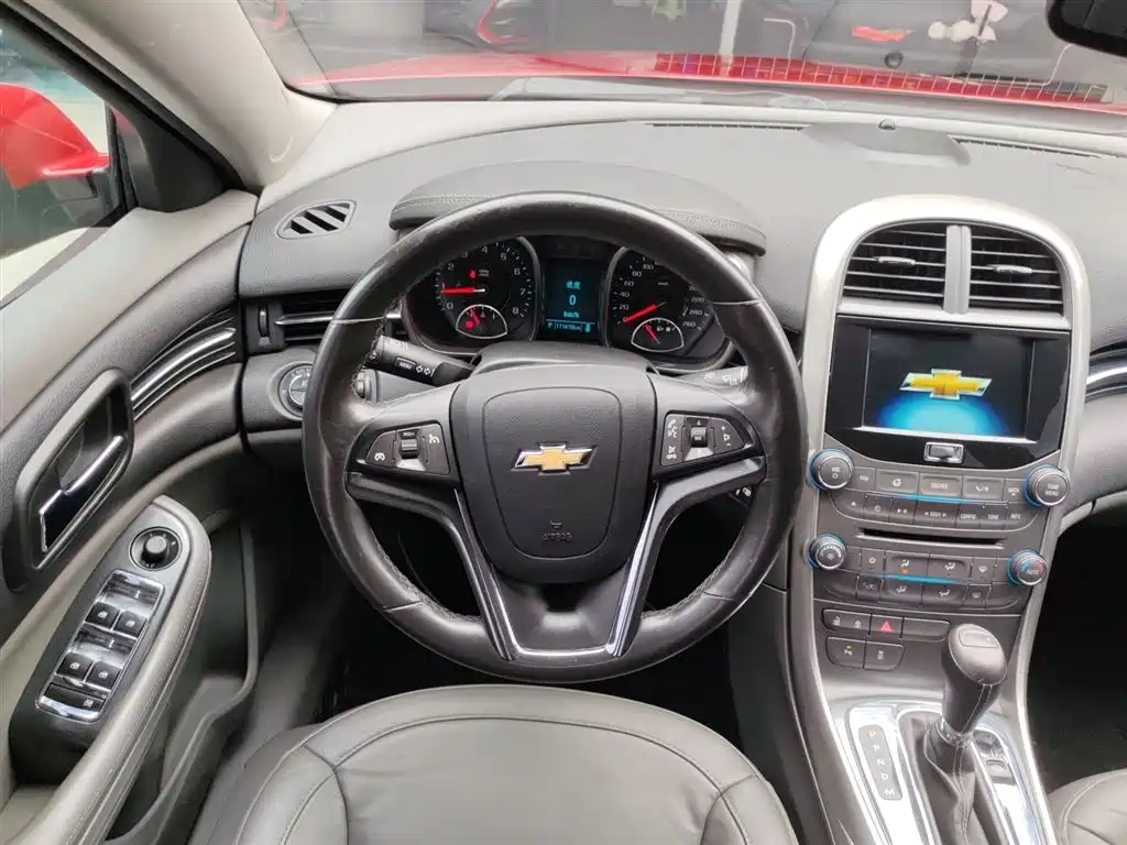 Chevrolet Malibu 2016 — фото 11