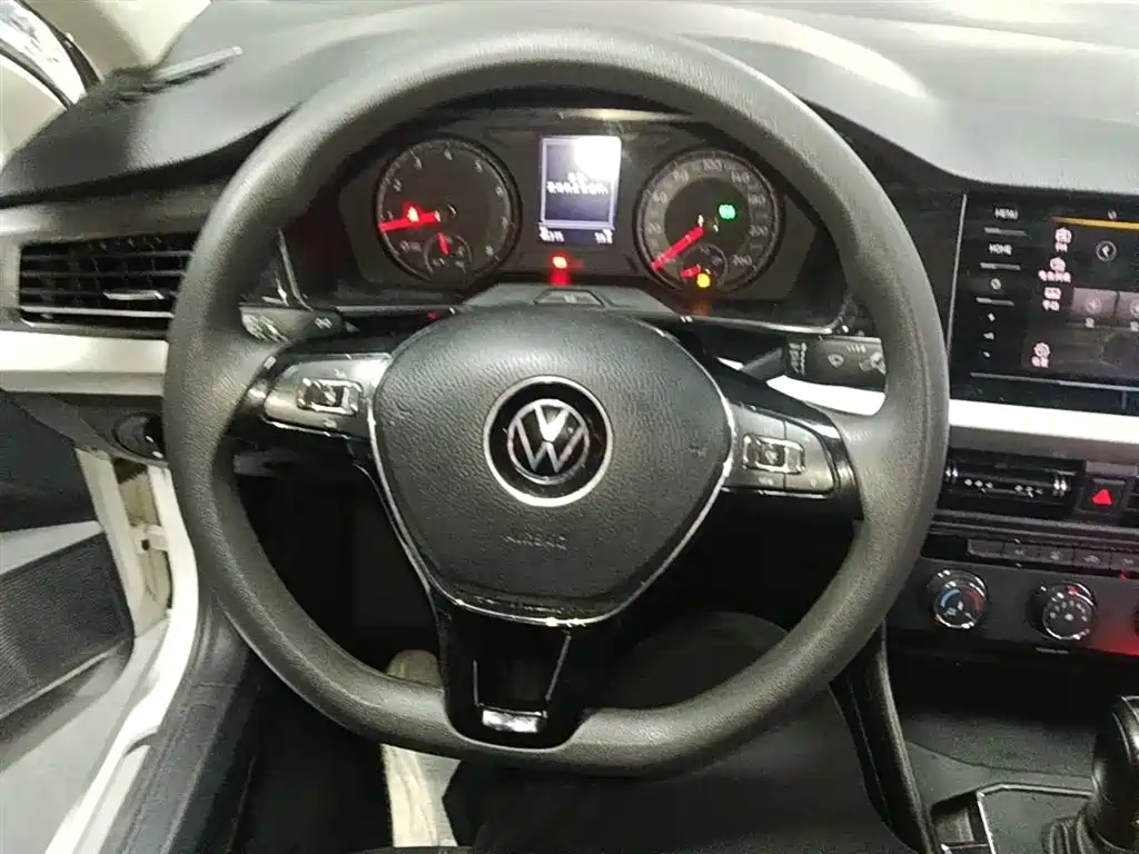 Volkswagen Lavida 2020 — фото 11
