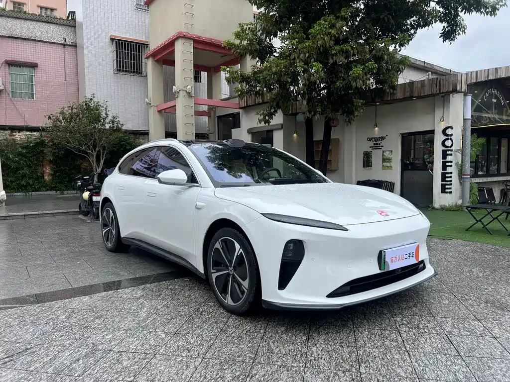 NIO ET5T 2024