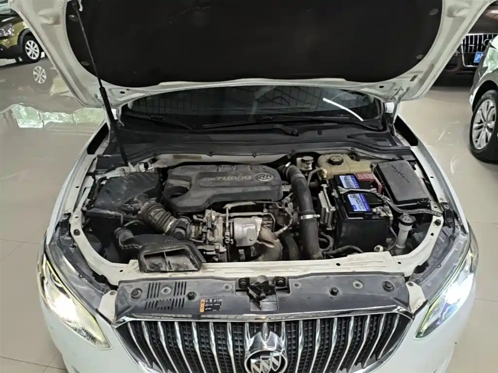 Buick Excelle 2015 — фото 20