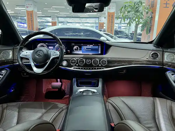 Mercedes-Benz S-Class 2020