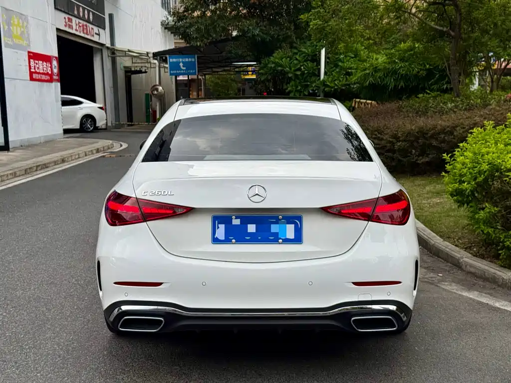 Mercedes-Benz C-Class 2023 — фото 5