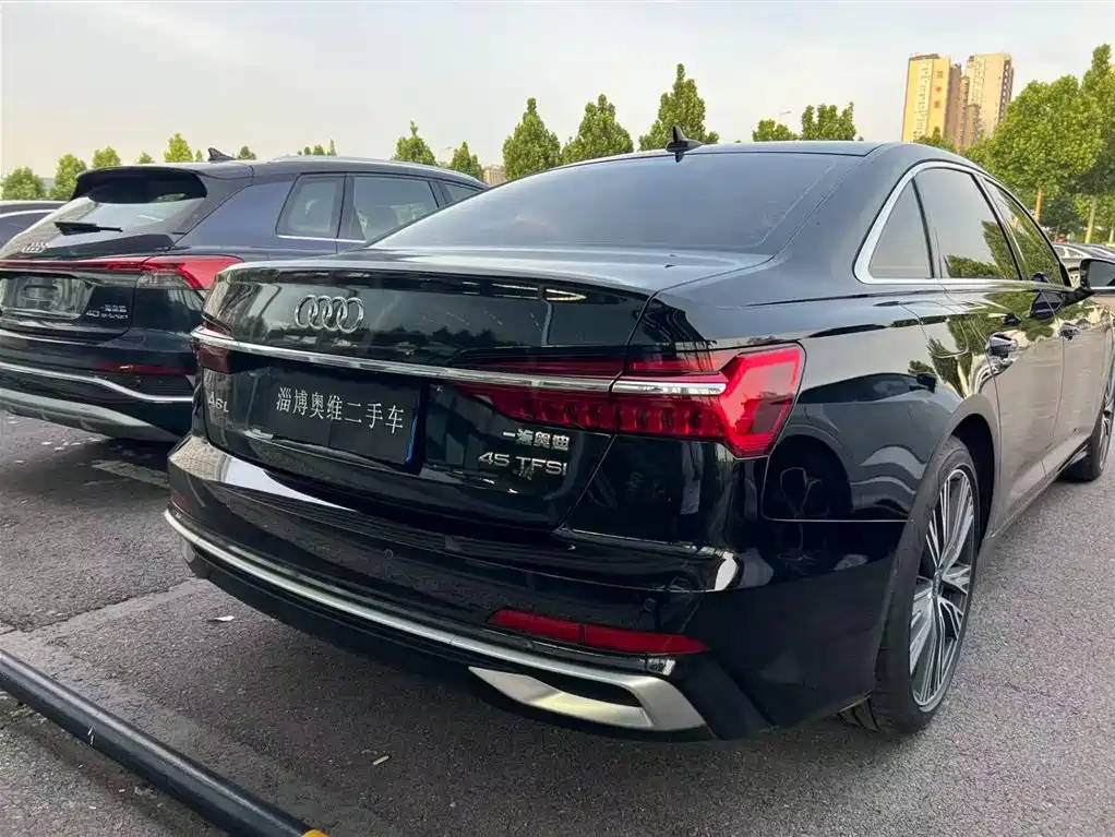 Audi A6L 2025
