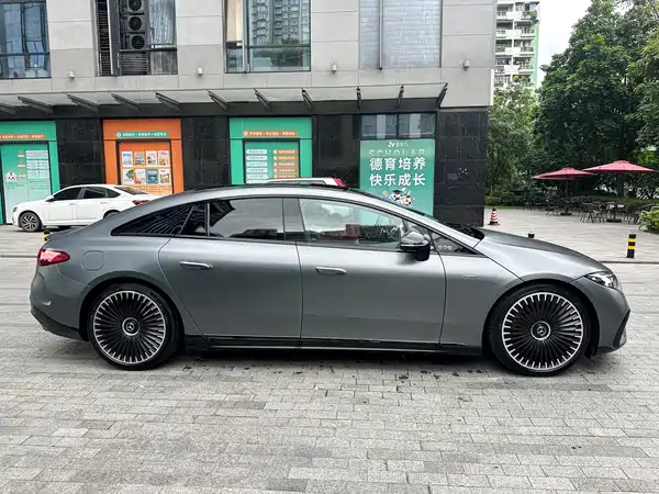 Mercedes-Benz EQS AMG 2023