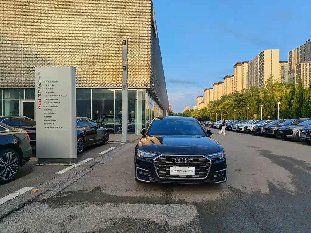 Audi A6L 2022