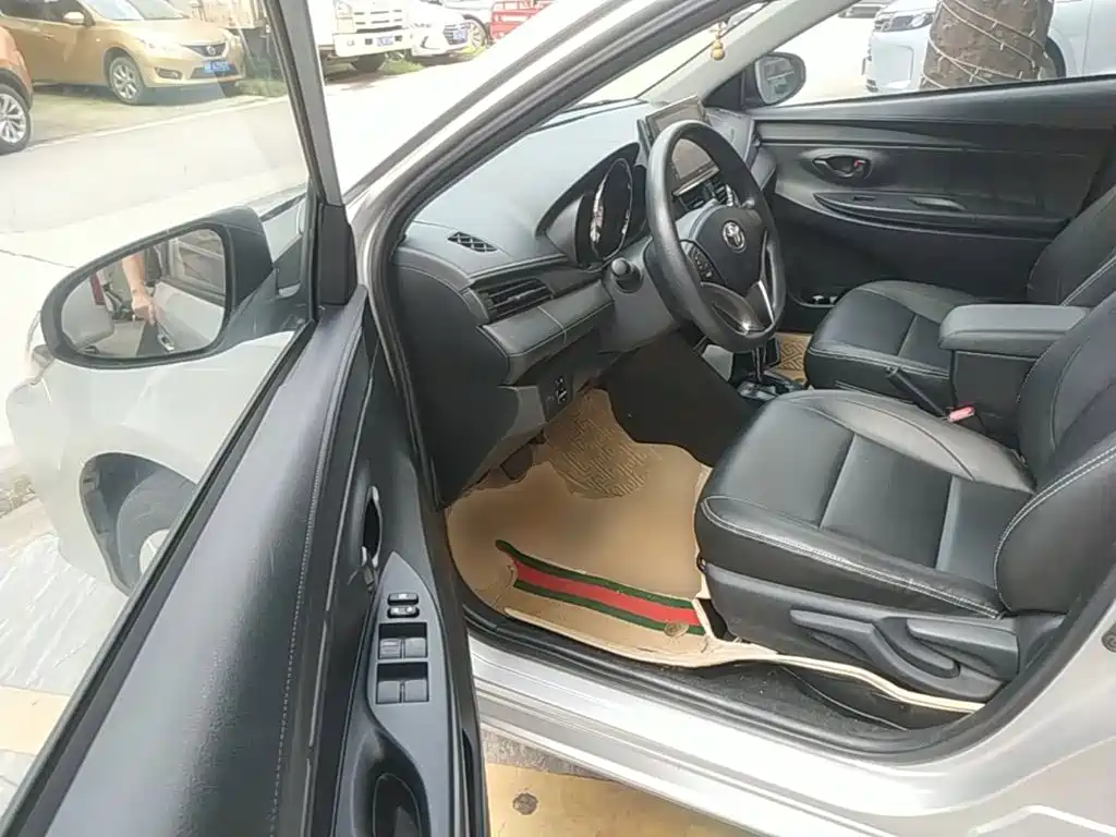 Toyota Vios 2023 — фото 16
