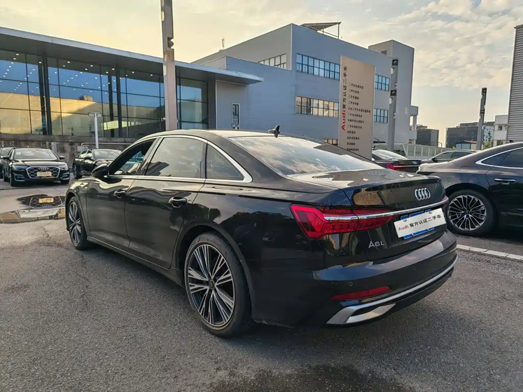 Audi A6L 2022