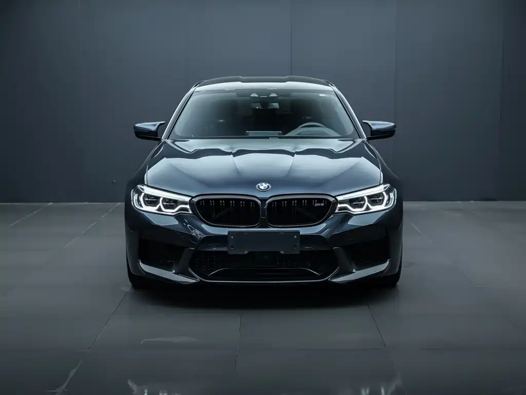 BMW M5 2019 — фото 2