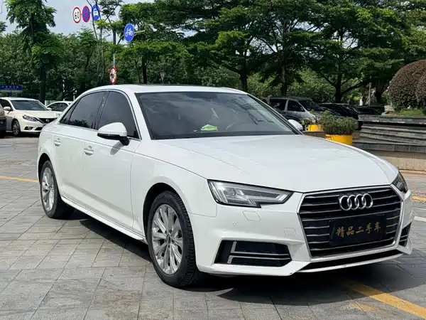Audi A4L 2019