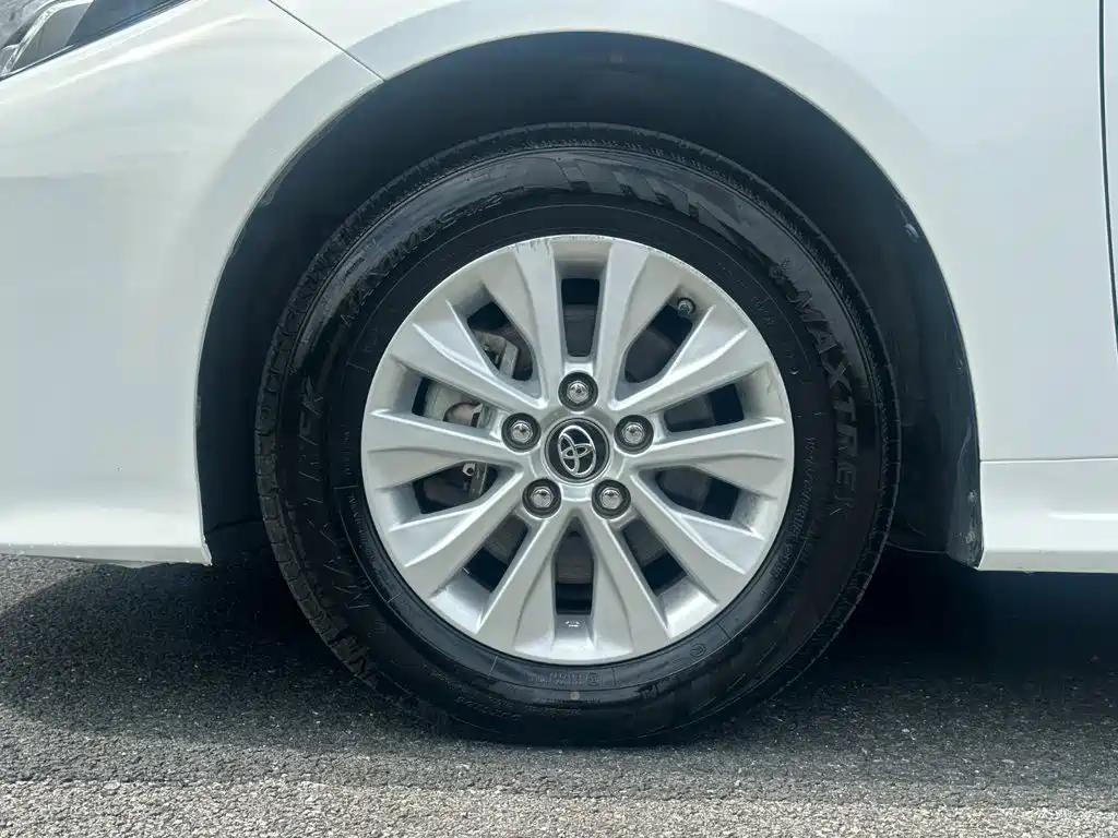 Toyota Corolla 2022 — фото 16