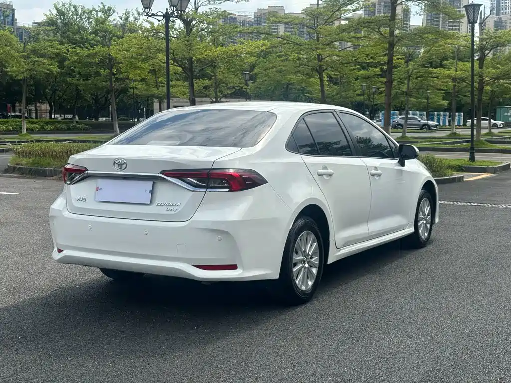 Toyota Corolla 2022 — фото 15
