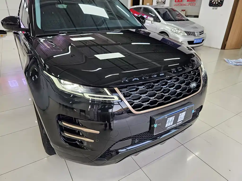 Land Rover Range Rover Evoque 2024 — фото 3