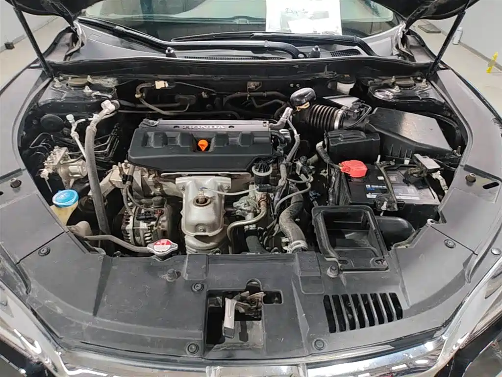 Honda Accord 2016 — фото 20