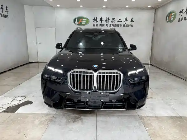 BMW X7 2024