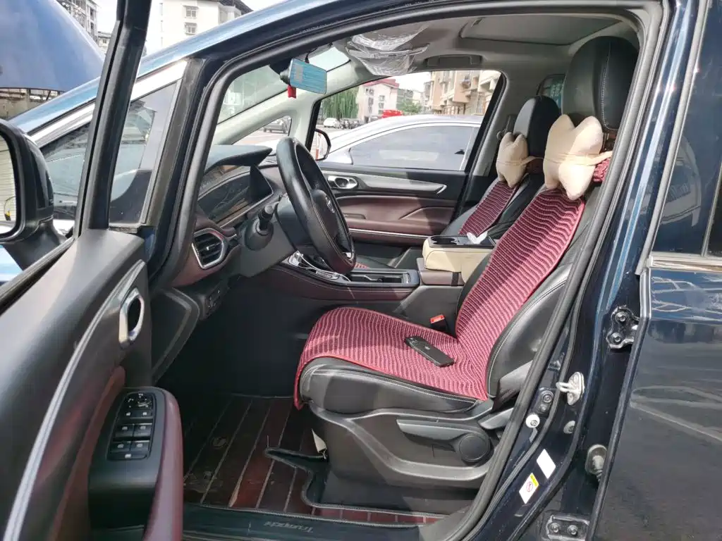 GAC Motor Trumpchi M6 2021 — фото 14