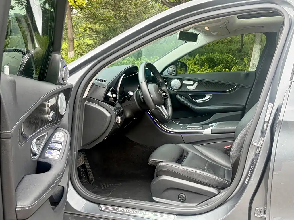 Mercedes-Benz C-Class 2019