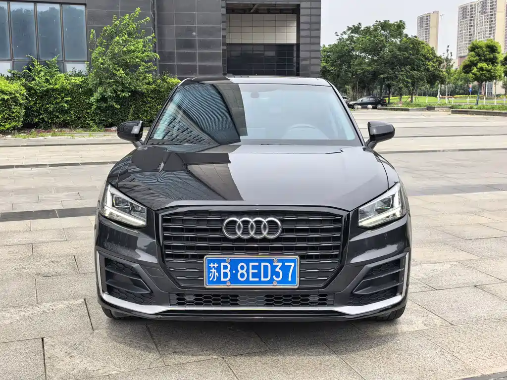 Audi Q2L 2021
