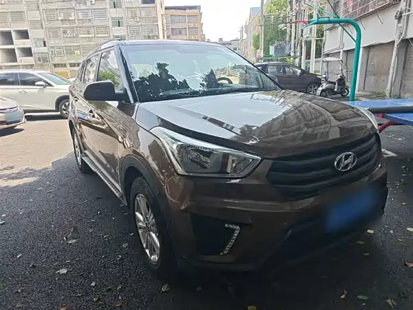 Hyundai ix25 2015