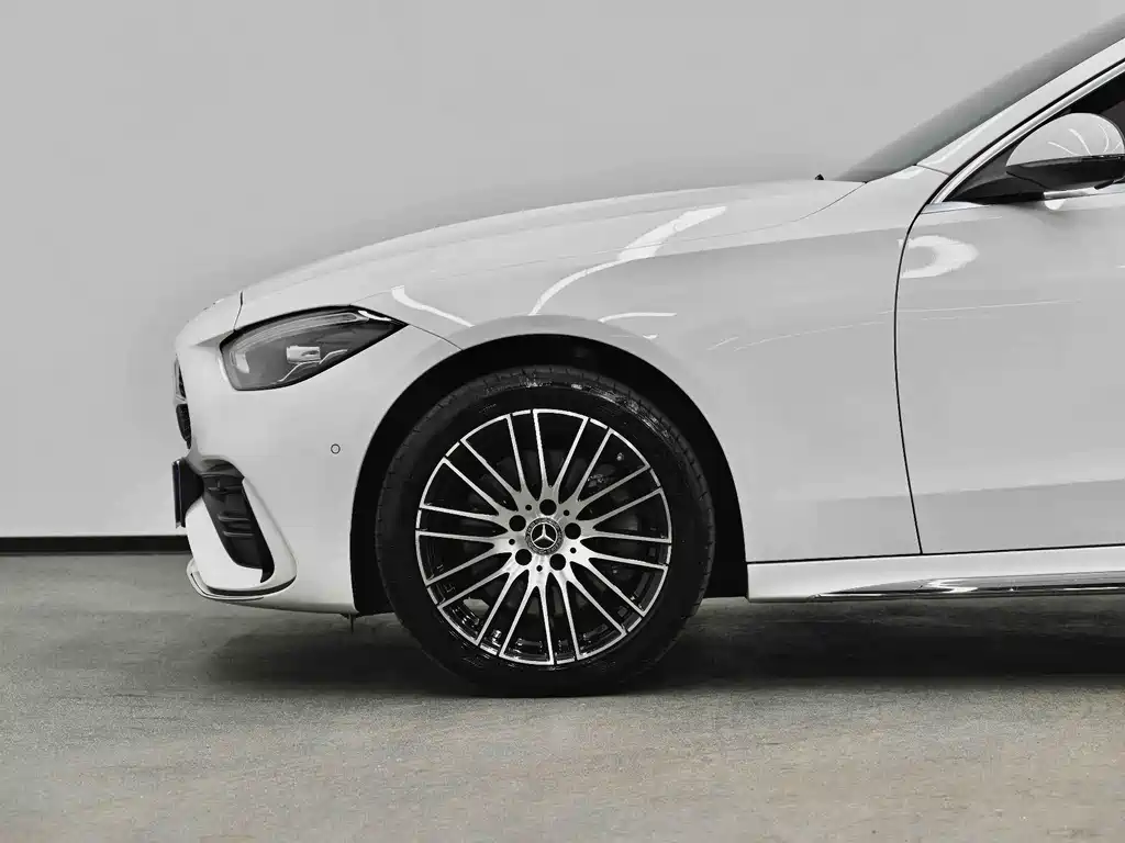 Mercedes-Benz C-Class 2024 — фото 25