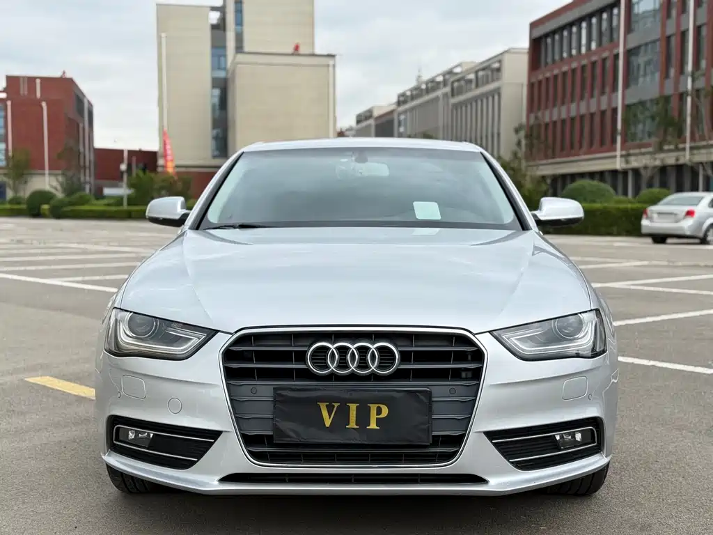 Audi A4L 2014 — фото 2