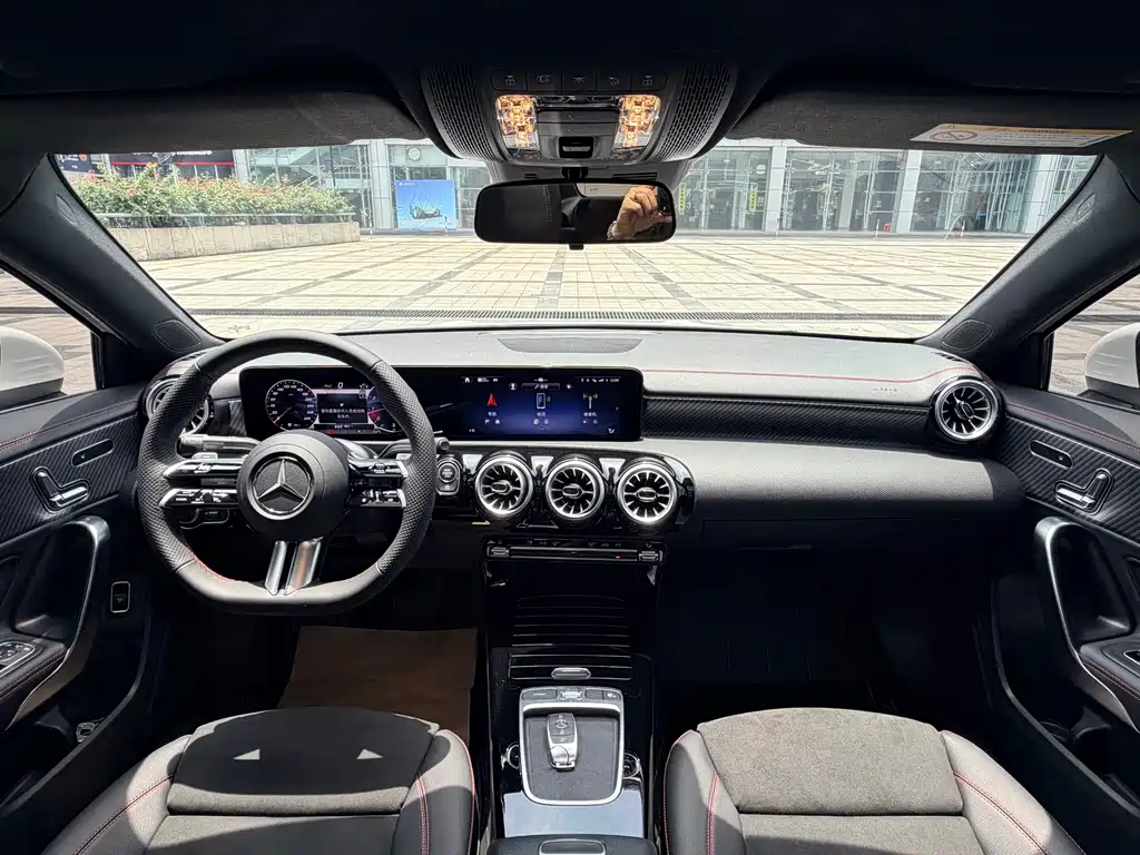 Mercedes-Benz A-Class 2025 — фото 17