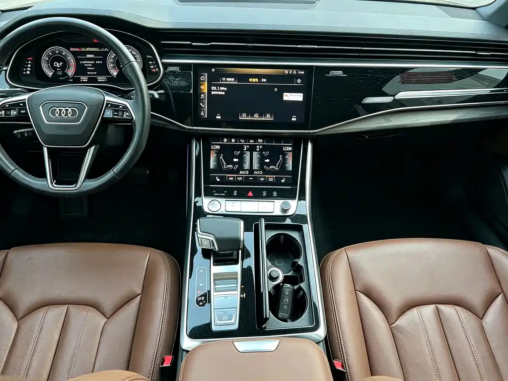 Audi Q7 2020 — фото 3