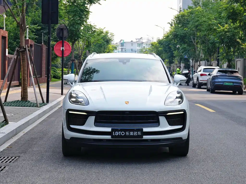 Porsche Macan 2022