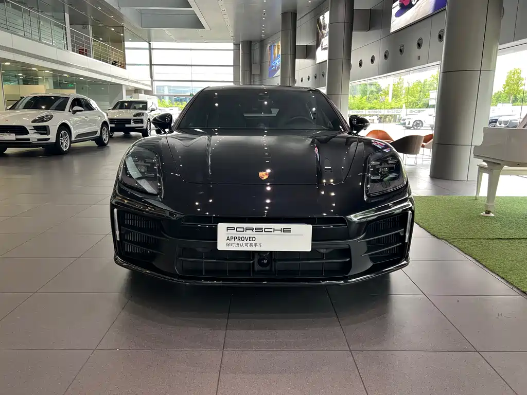 Porsche Panamera 2024