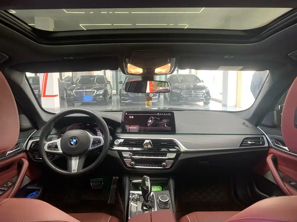 BMW 5 Series 2022