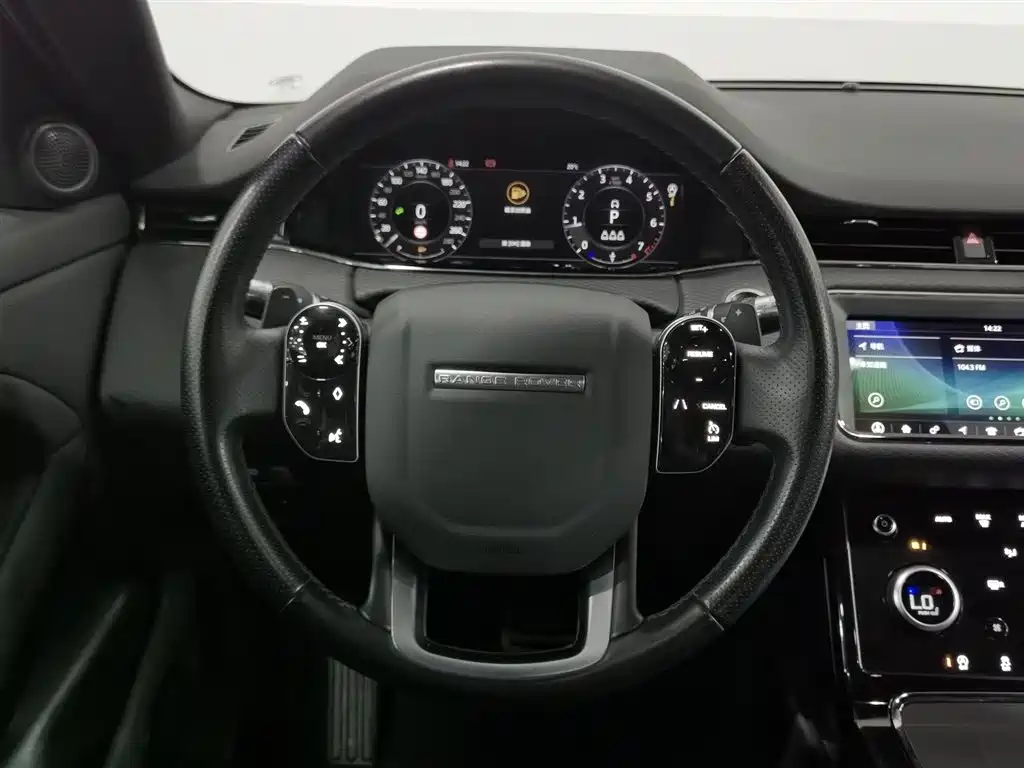 Land Rover Evoque 2020 — фото 11