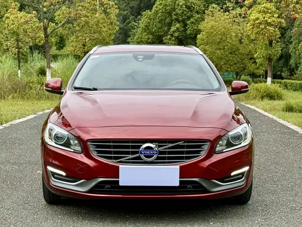 Volvo V60 2013 — фото 2