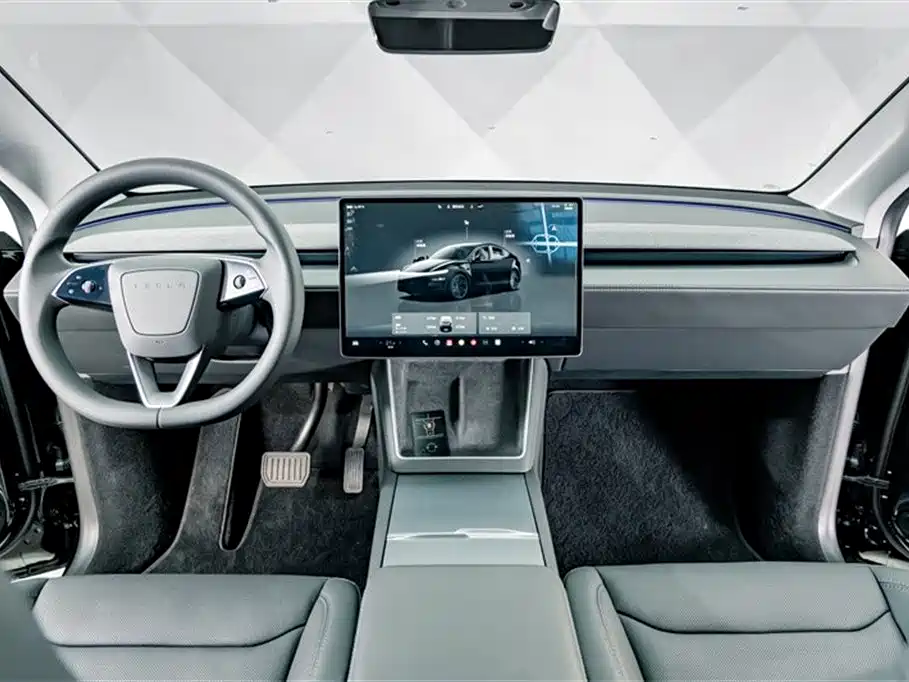 Tesla Model Y 2025 — фото 12