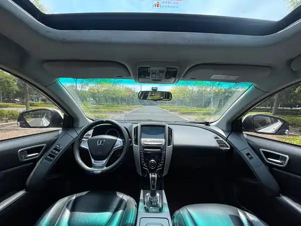 Luxgen You6 SUV 2014