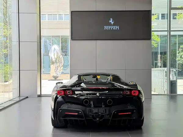 Ferrari SF90 2023
