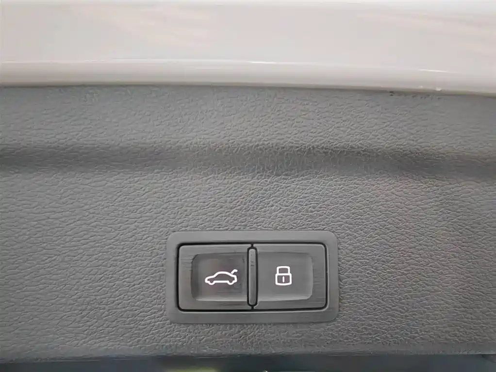 Audi Q3 Sportback 2021 — фото 12
