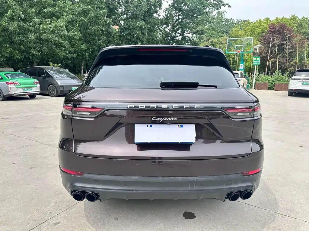 Porsche Cayenne 2018 — фото 14