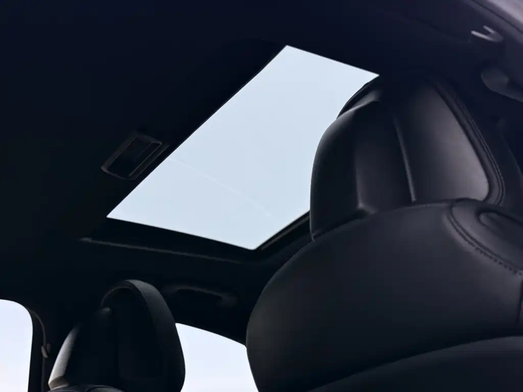 Mercedes-Benz C-Class 2022 — фото 21
