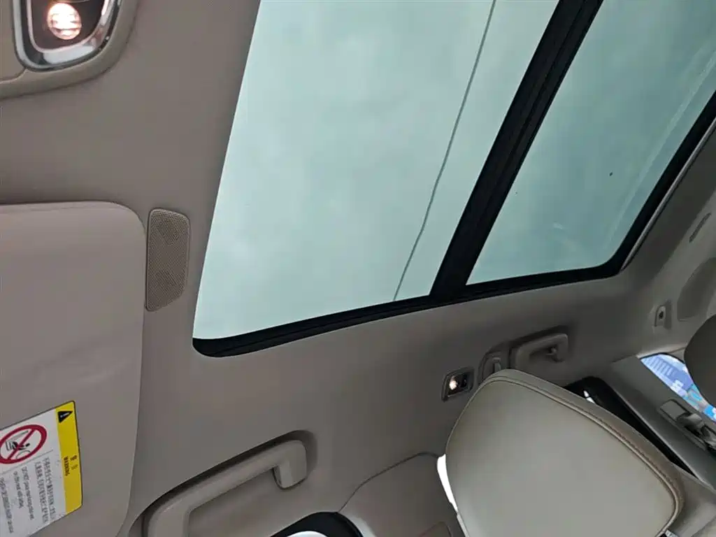 Volvo XC90 2015 — фото 18
