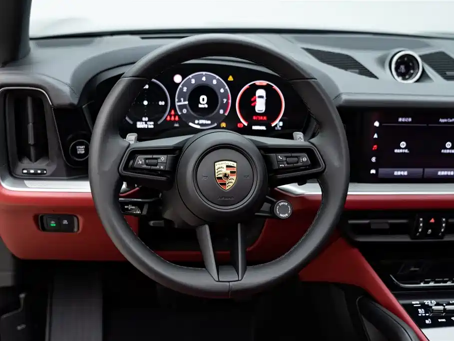 Porsche Cayenne 2024 — фото 13