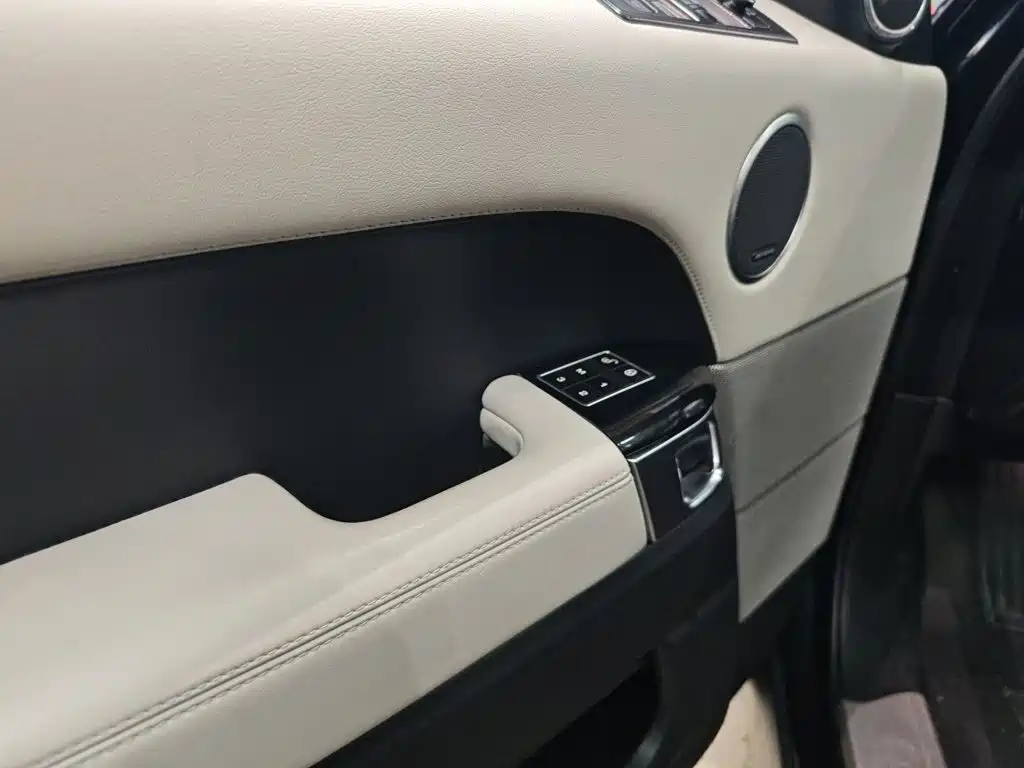 Land Rover Range Rover Sport 2014 — фото 12