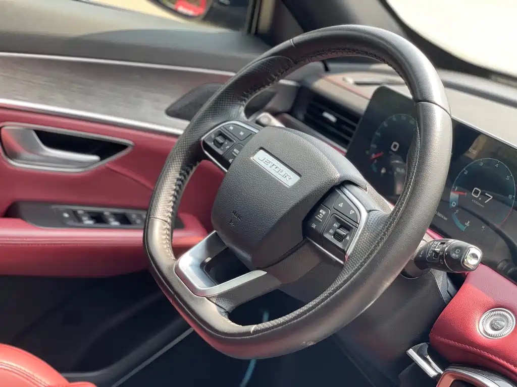 Jetour Jietu X70 PLUS 2023 — фото 11