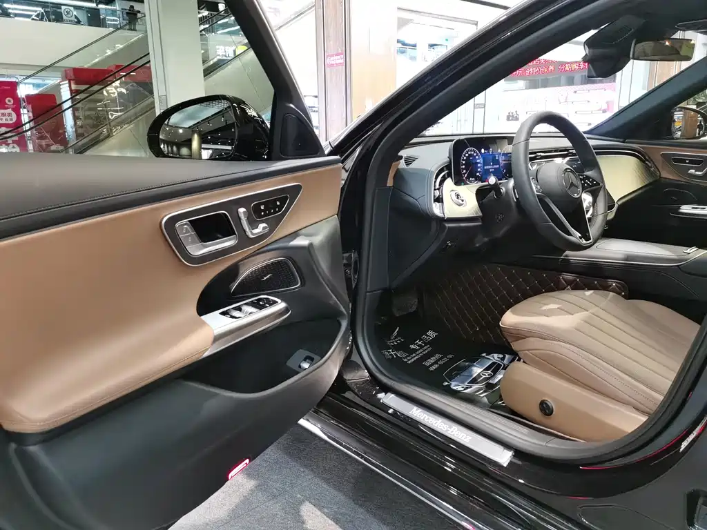 Mercedes-Benz E-Class 2024