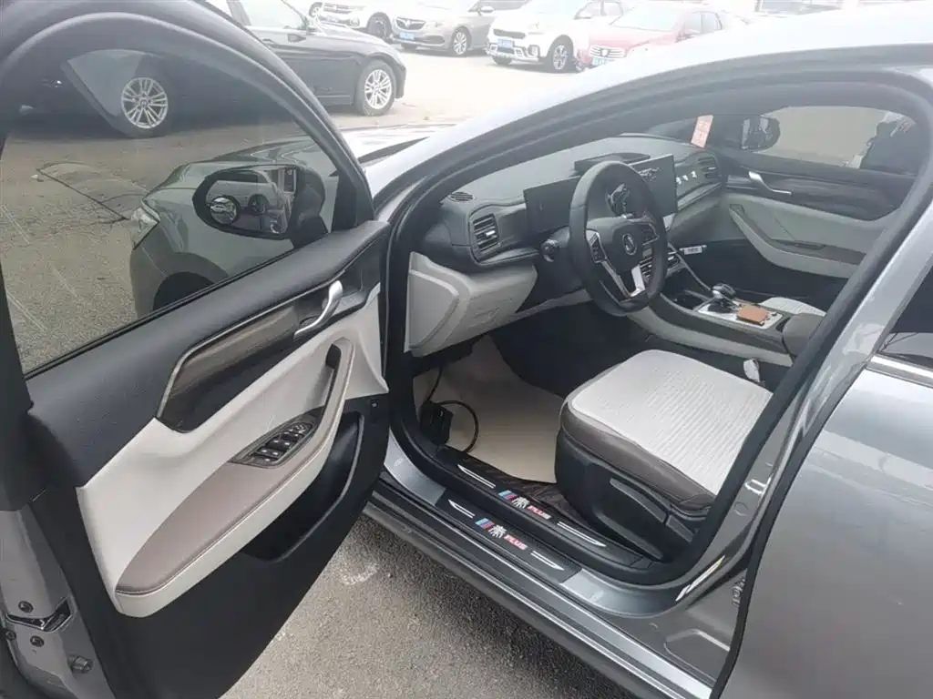 BYD Qin PLUS 2025 — фото 16