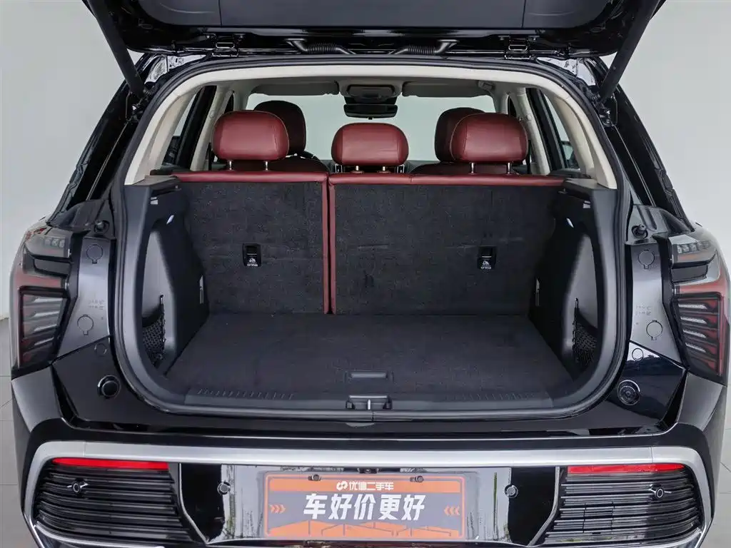 Hongqi HS3 PHEV 2026 — фото 16